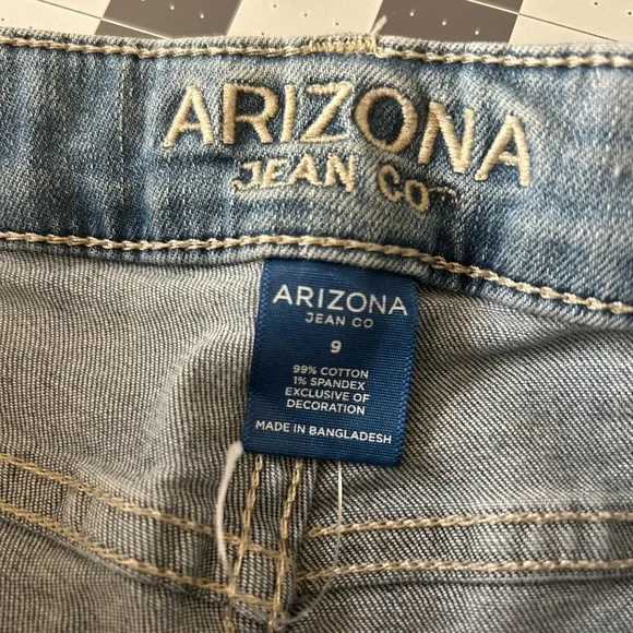 Arizona Jean Company Blue Casual Jean Shorts - Picture 3 of 4